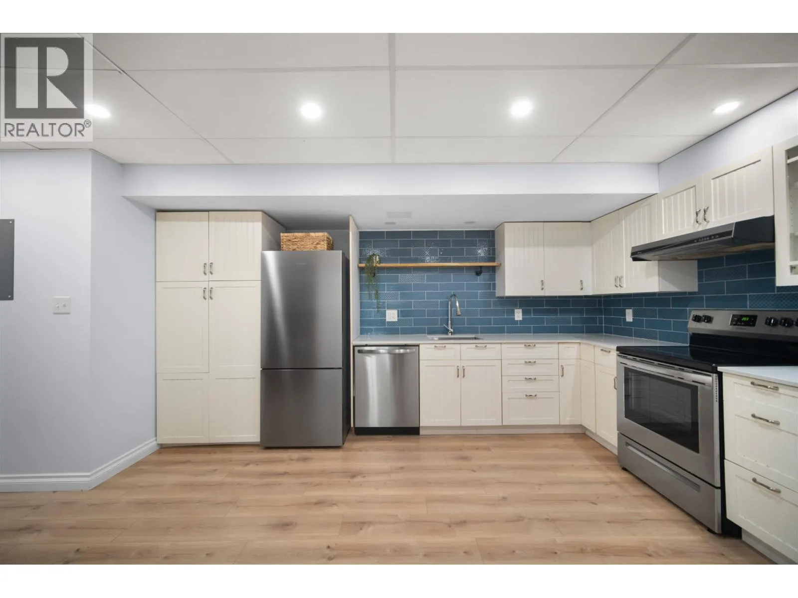 23659 TAMARACK LANE