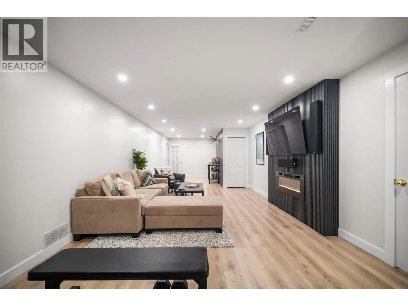 23659 TAMARACK LANE