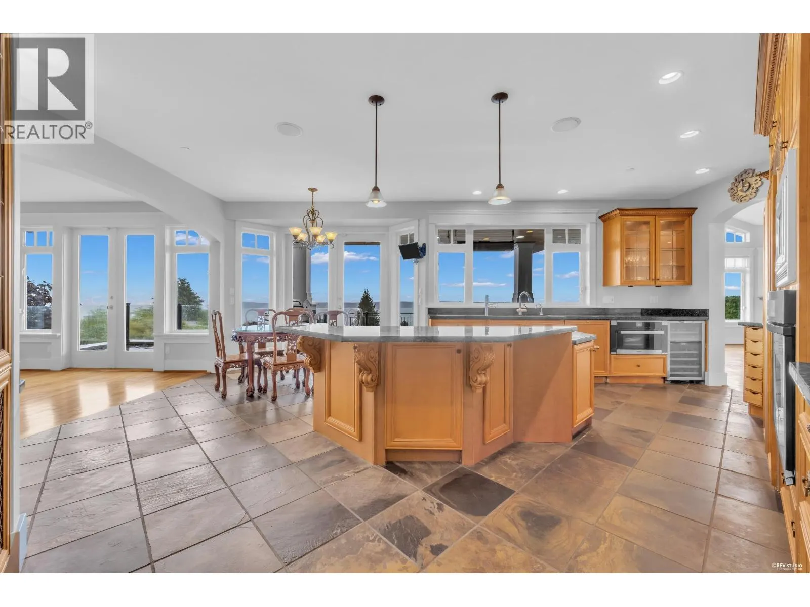 2340 ORCHARD LANE