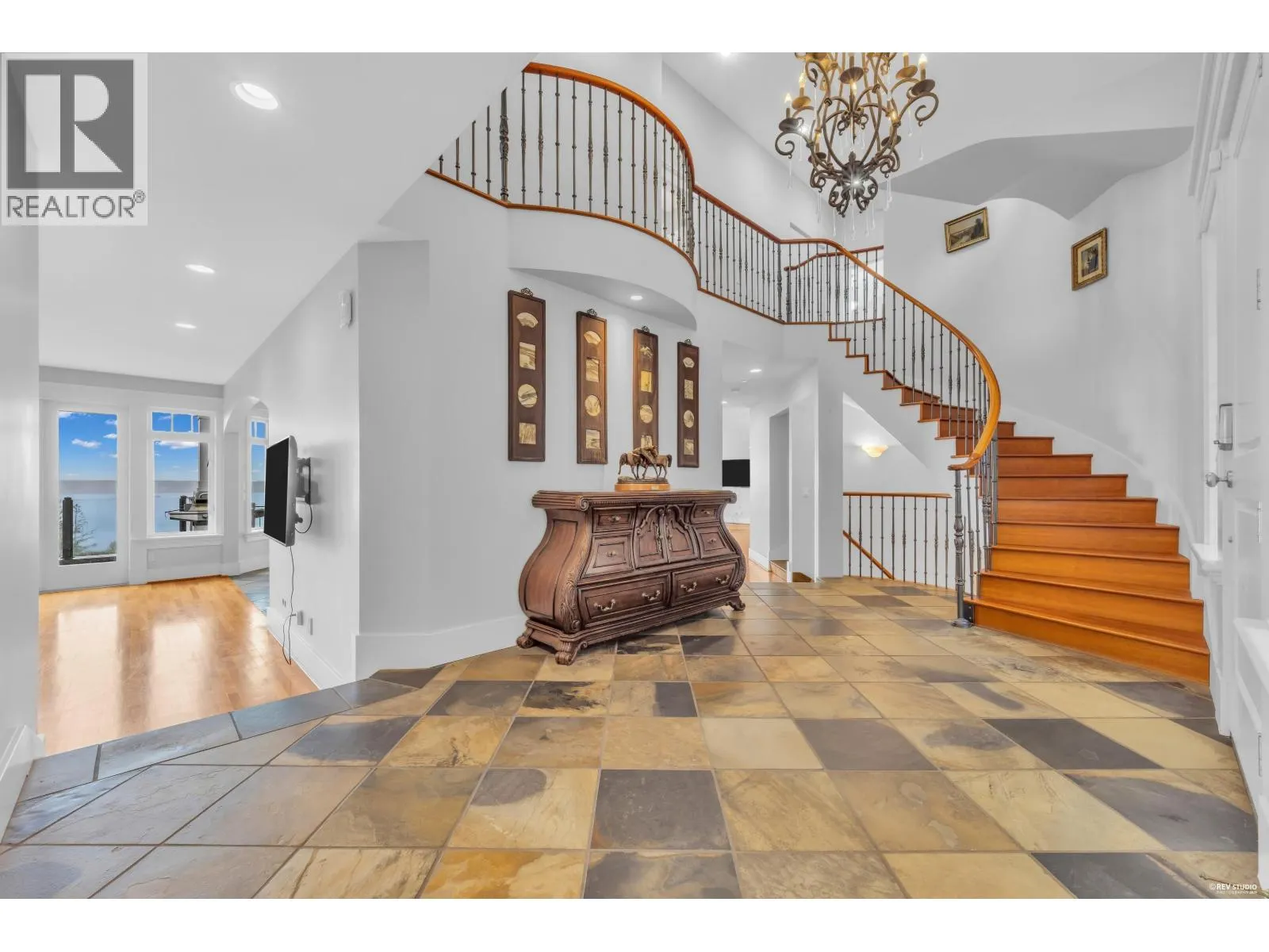2340 ORCHARD LANE