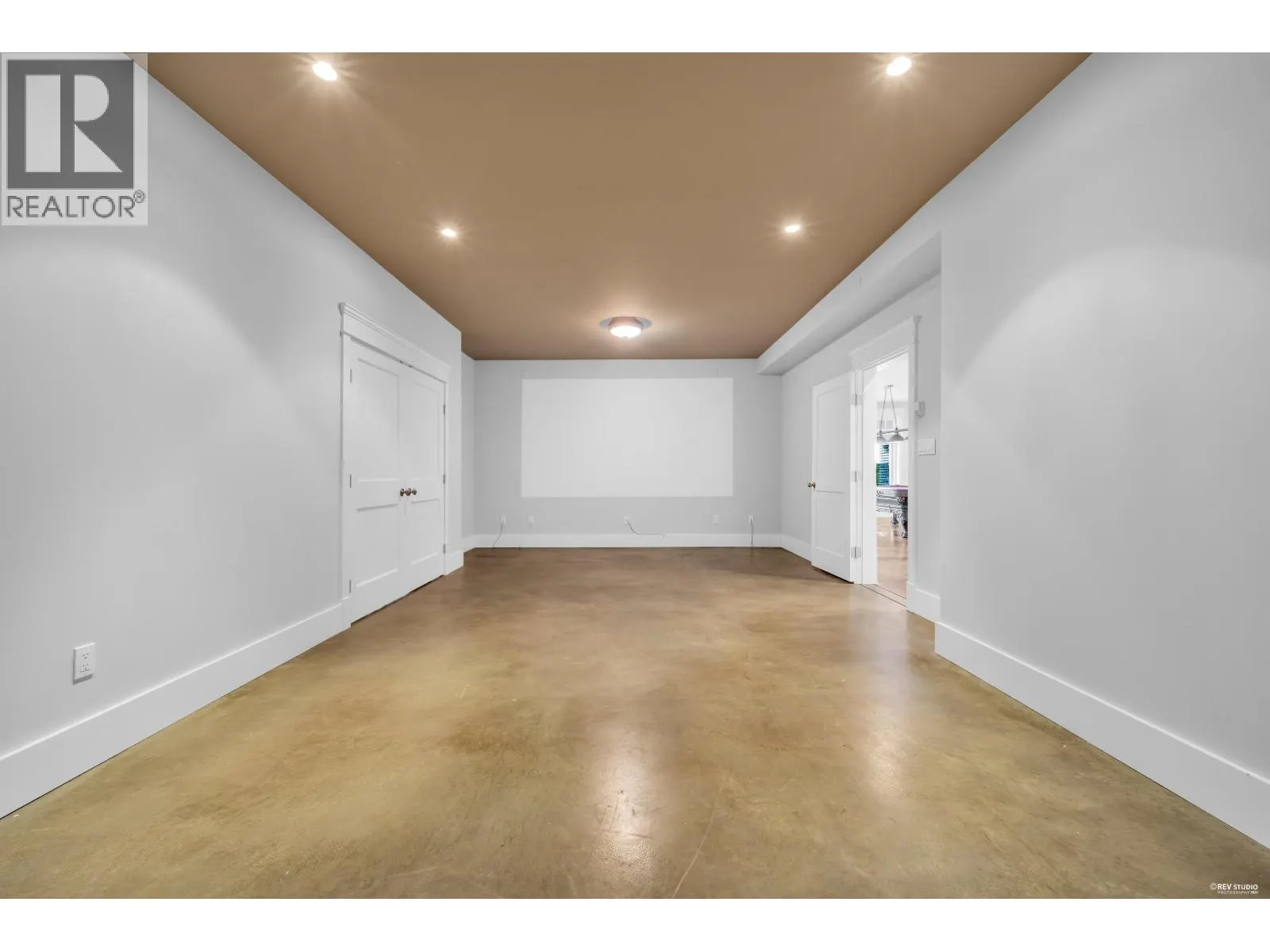2340 ORCHARD LANE