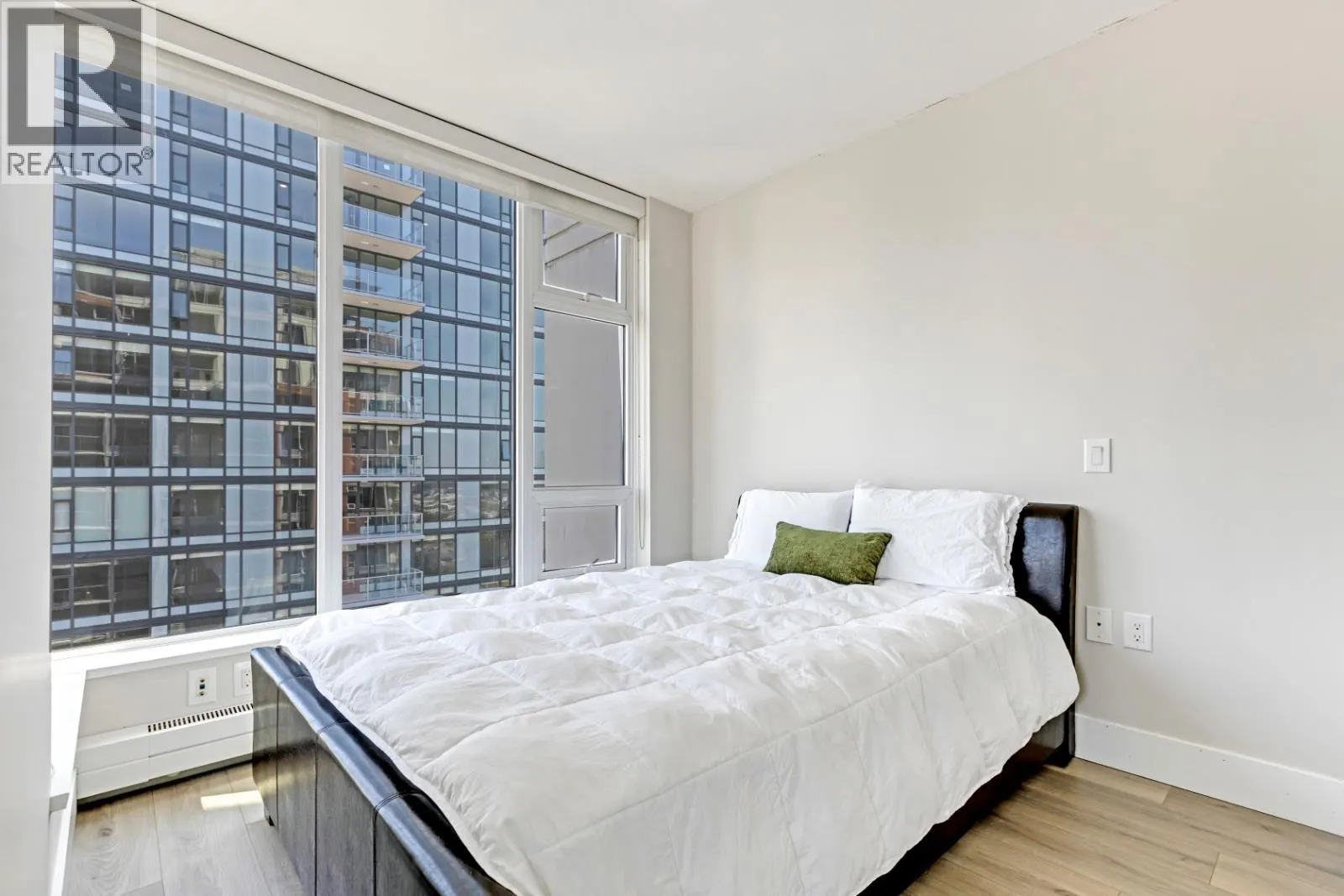 1401 150 W 15TH STREET