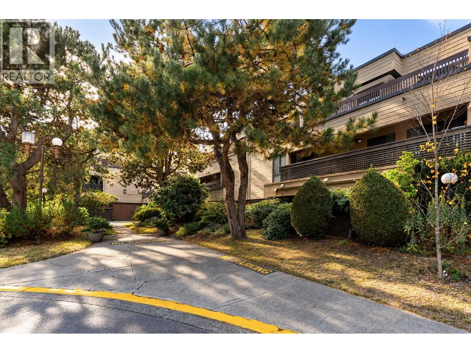 106 333 WETHERSFIELD DRIVE