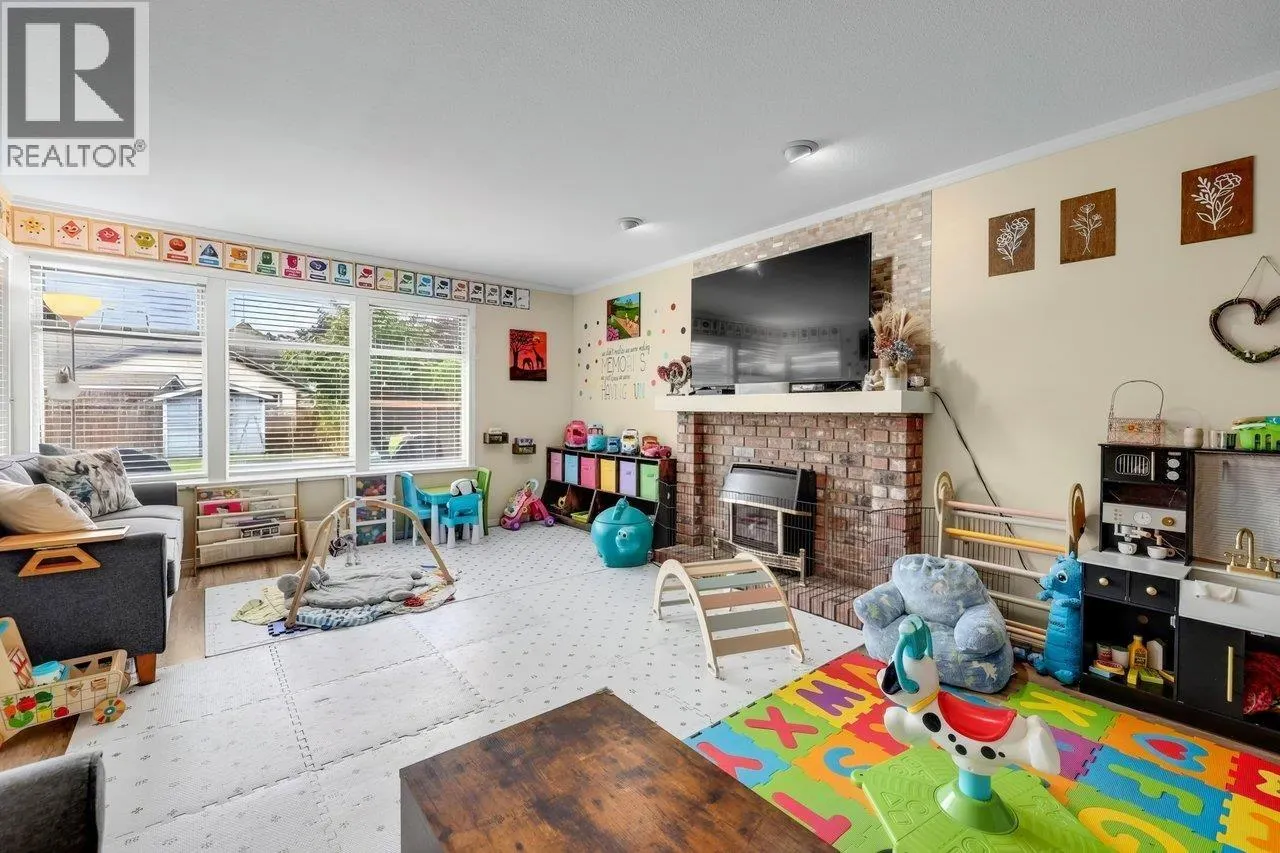 4463 DAWN PLACE