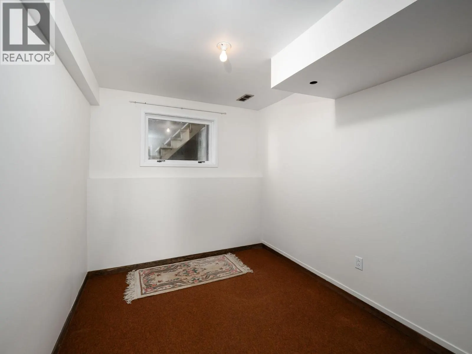 1688 AINTREE DRIVE