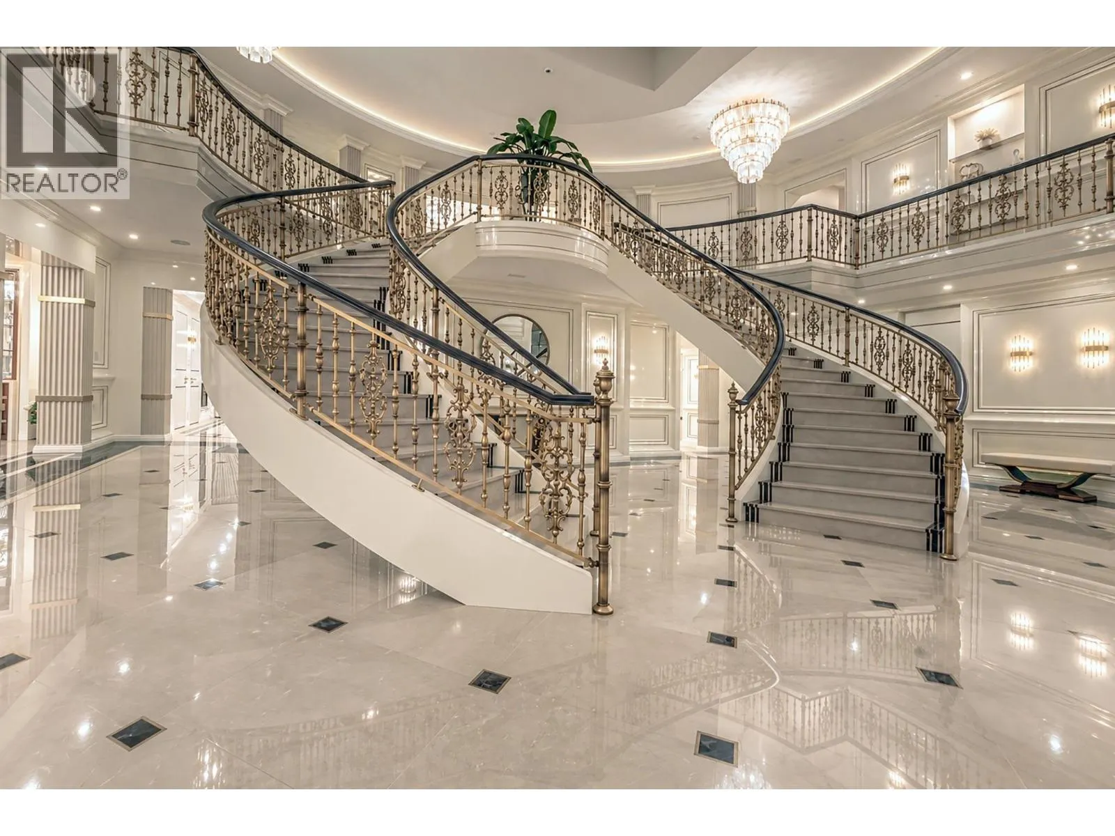 2867 MARINE DRIVE