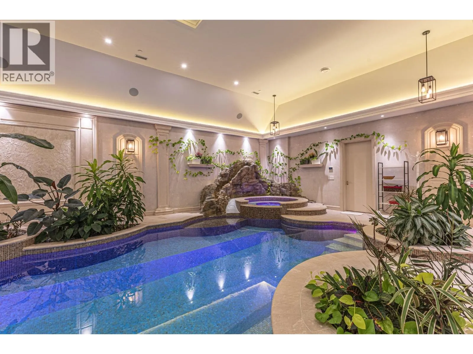 2867 MARINE DRIVE