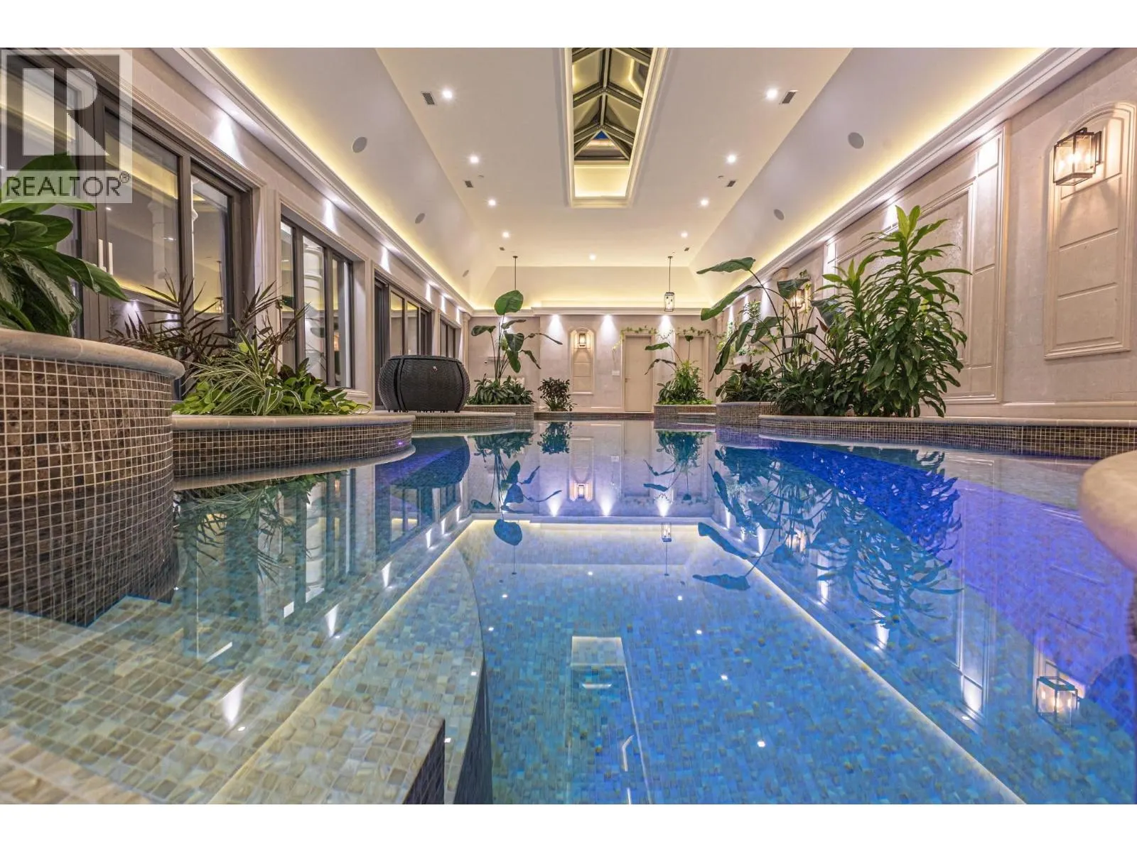2867 MARINE DRIVE