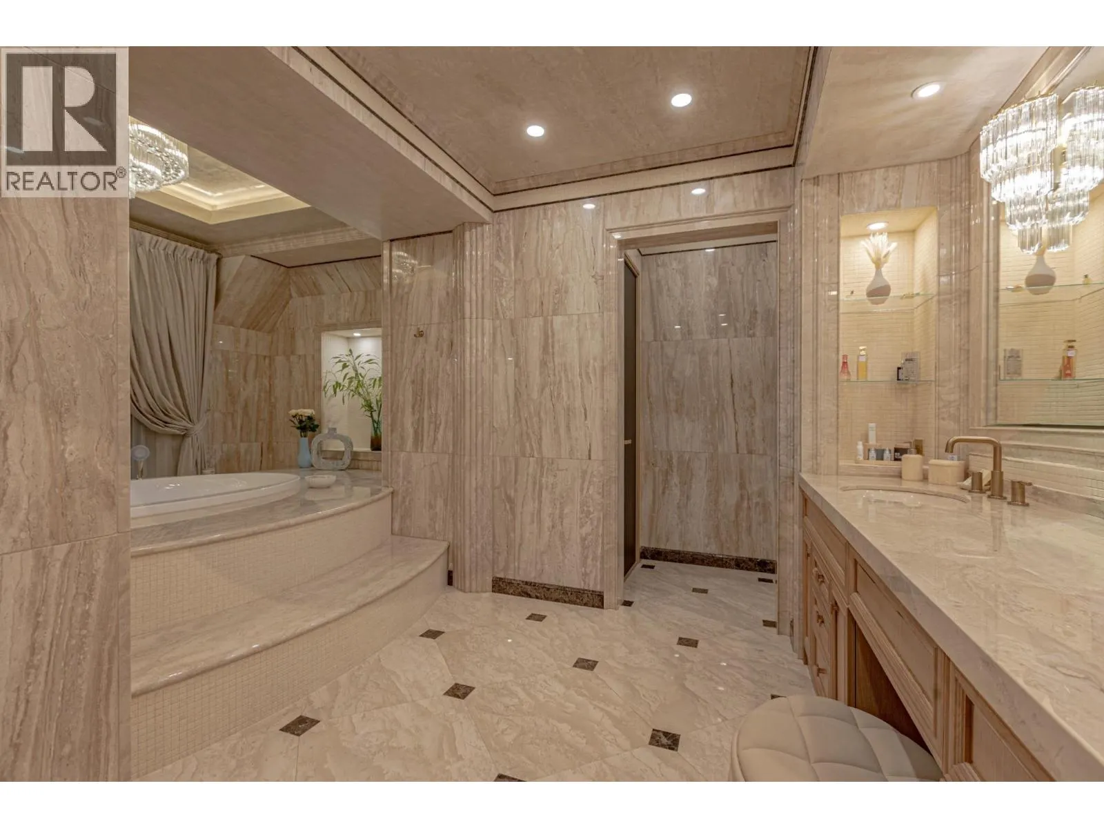 2867 MARINE DRIVE