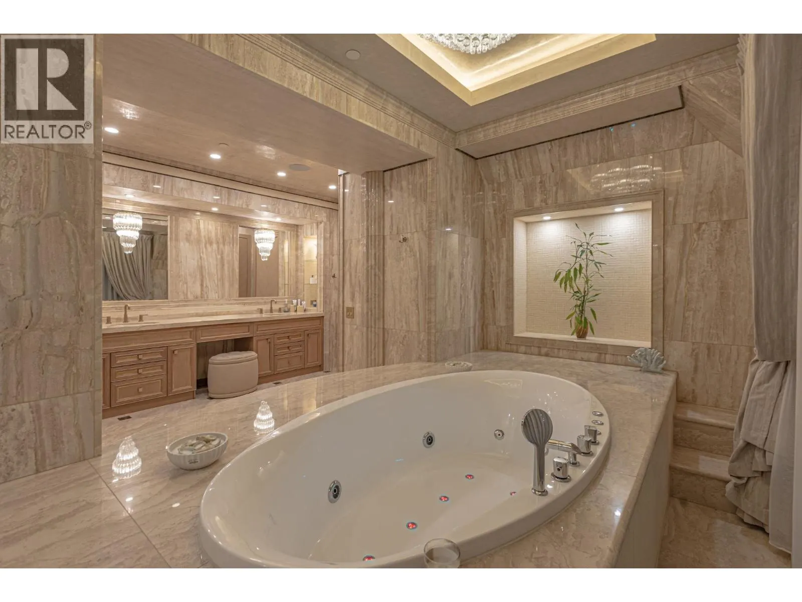 2867 MARINE DRIVE