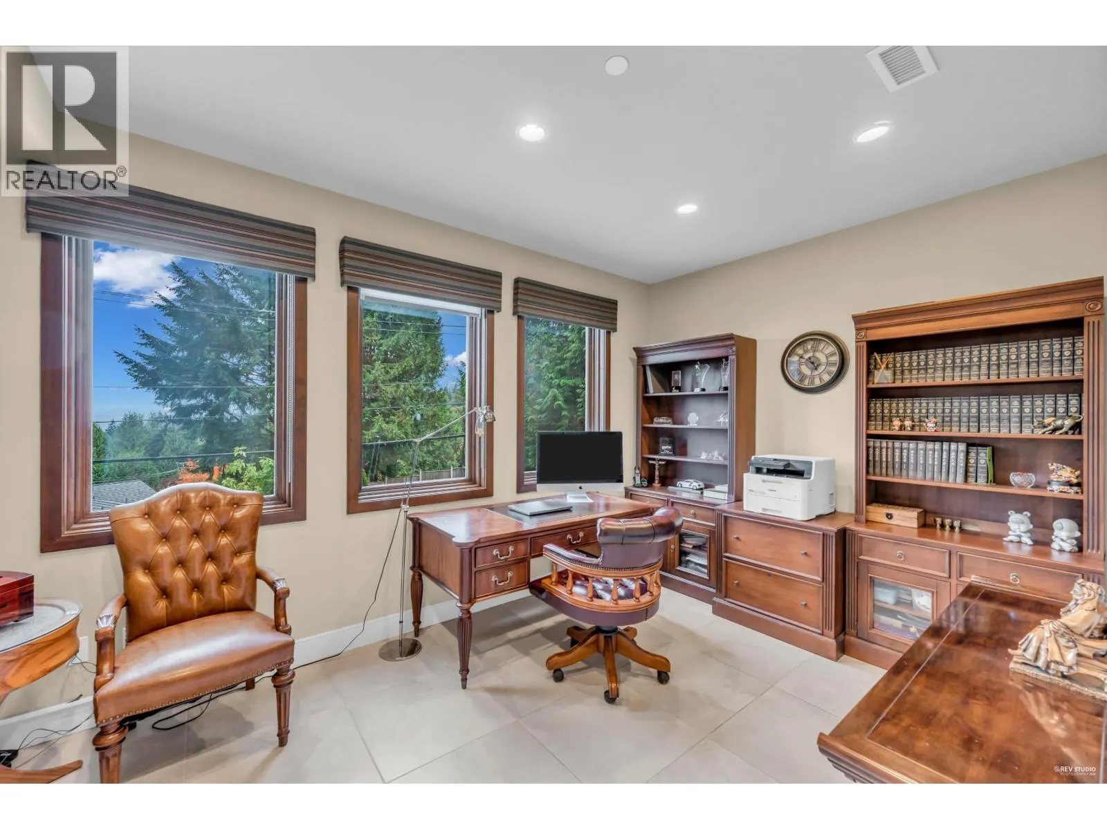 4742 CAULFEILD DRIVE