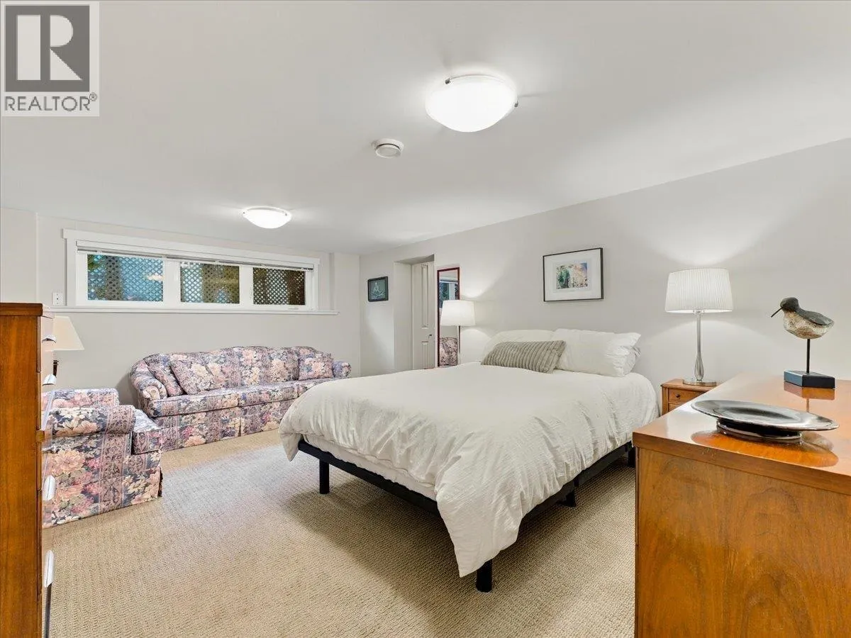 1160 14TH STREET