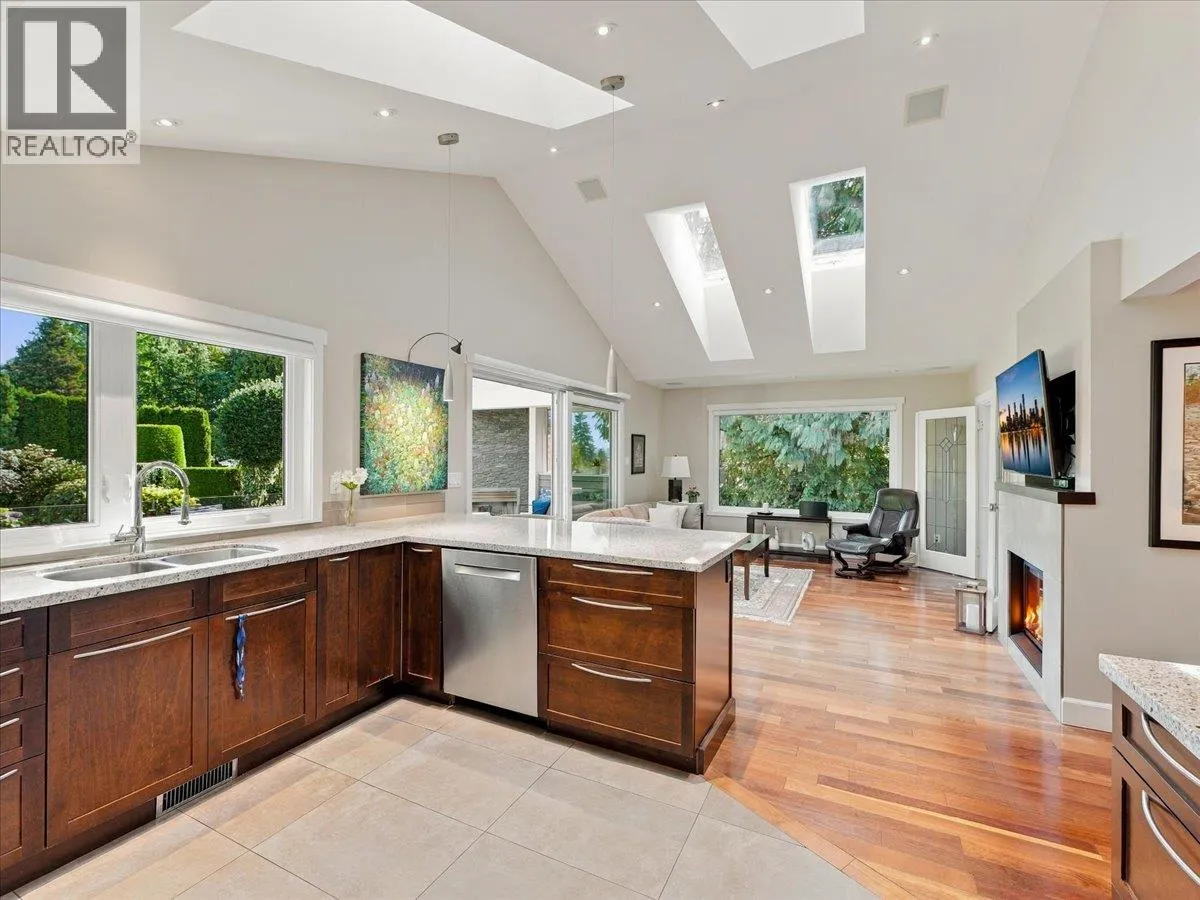 1160 14TH STREET