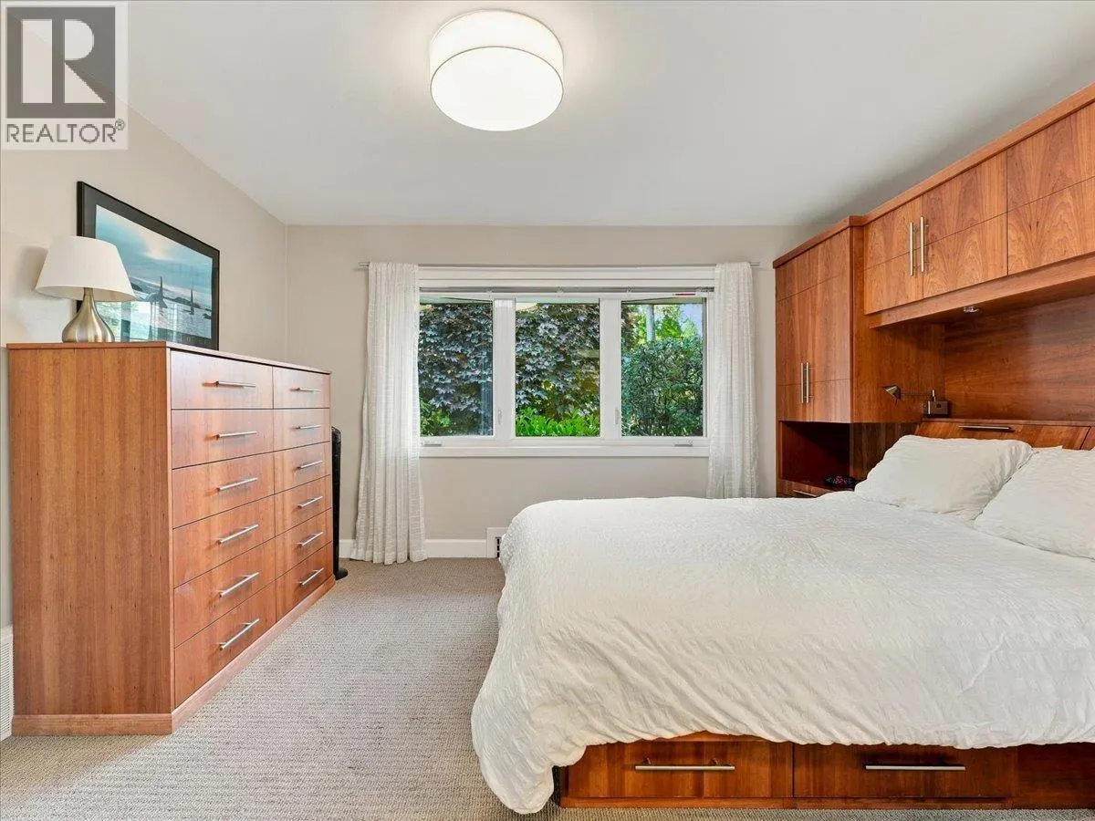 1160 14TH STREET