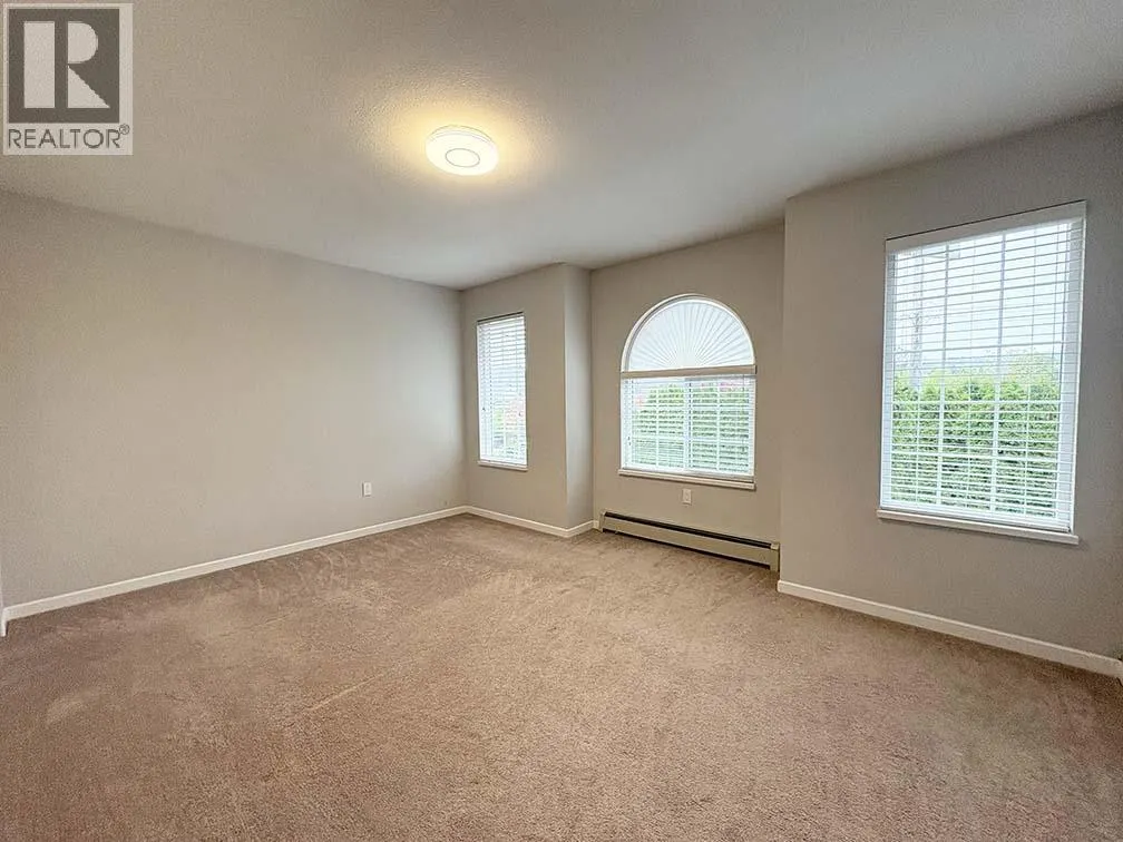 Upper 5225 CANADA WAY