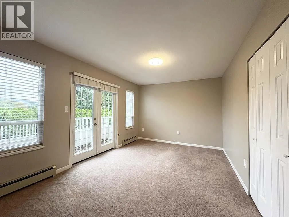 Upper 5225 CANADA WAY