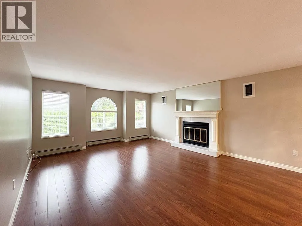 Upper 5225 CANADA WAY