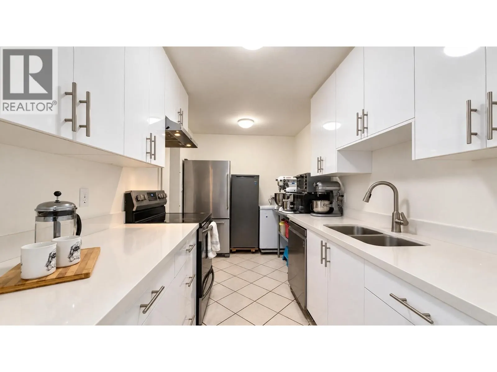 124 9101 HORNE STREET