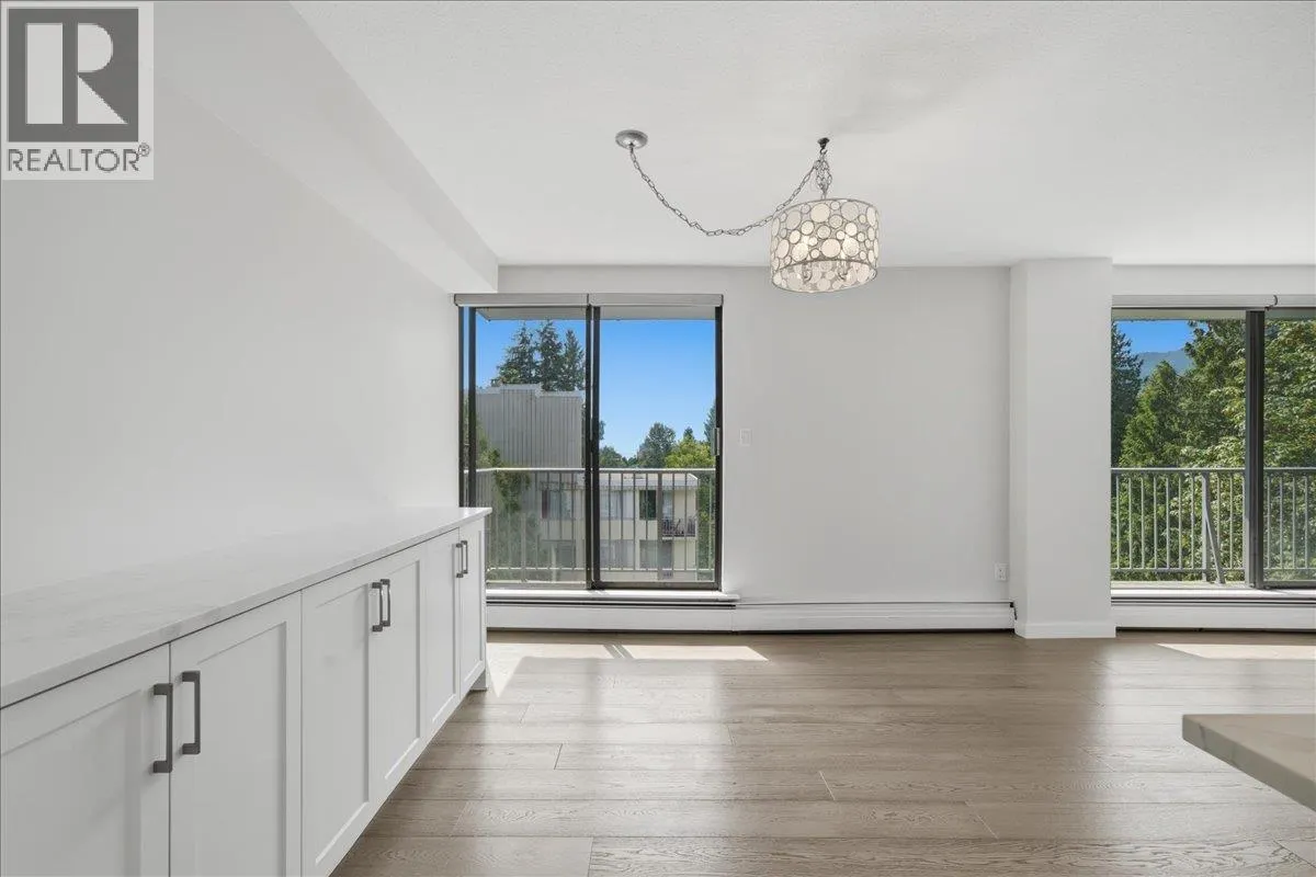 802 1745 ESQUIMALT AVENUE