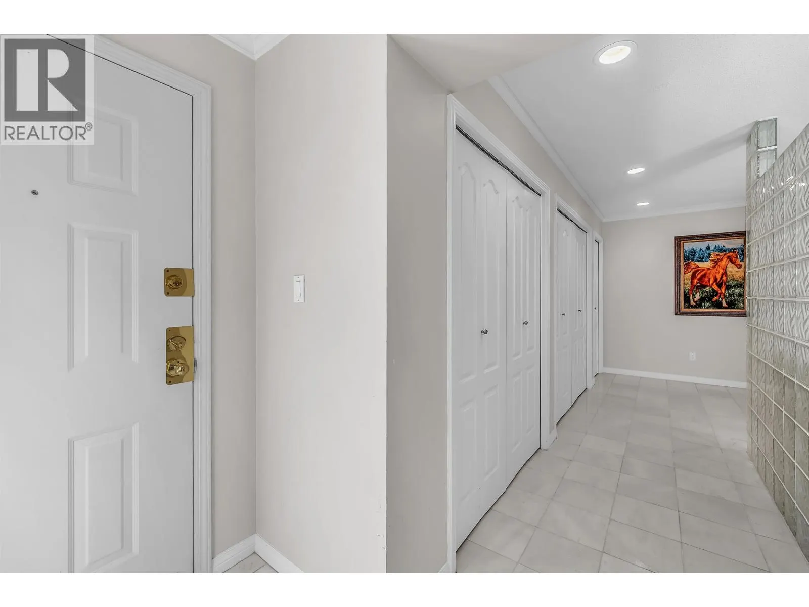 207 1500 OSTLER COURT
