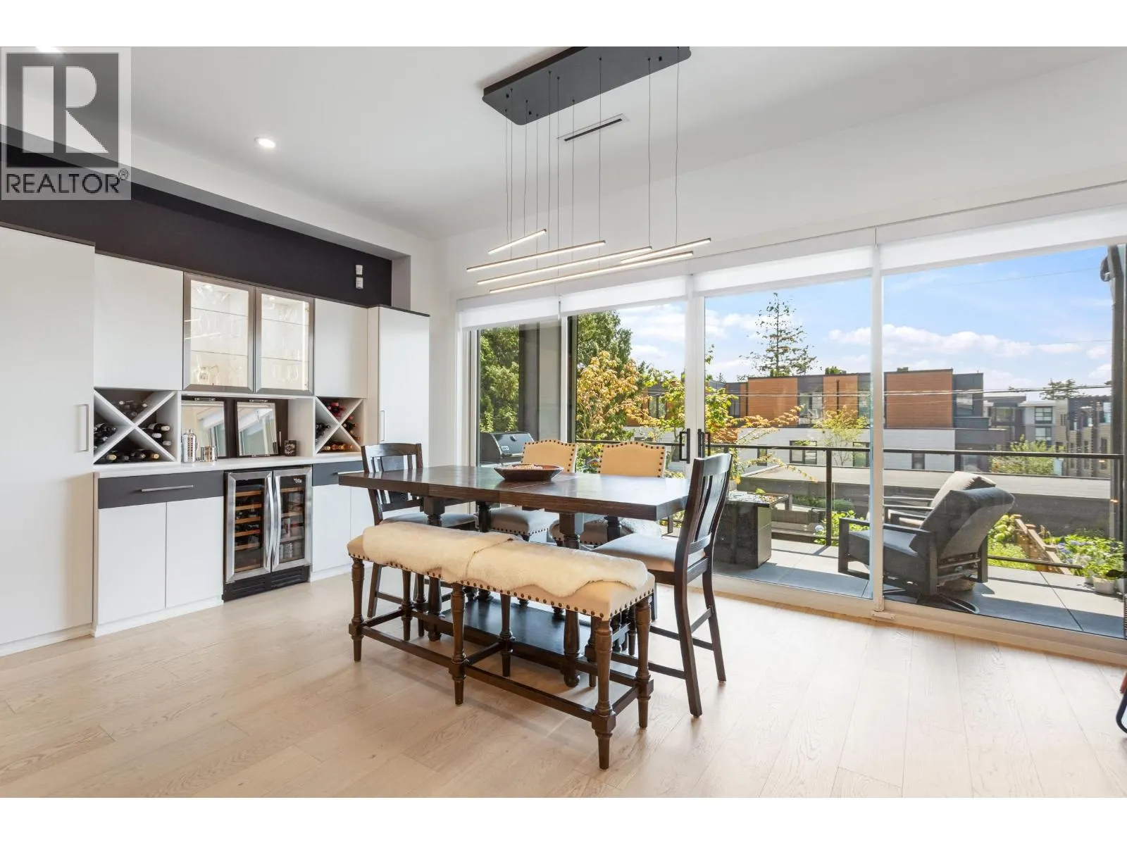 609 E 4TH STREET