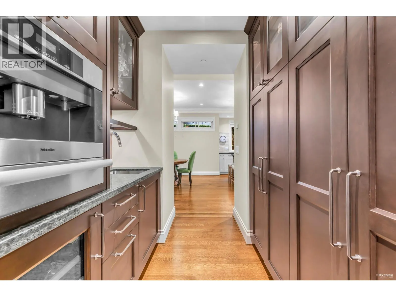 4358 ERWIN DRIVE