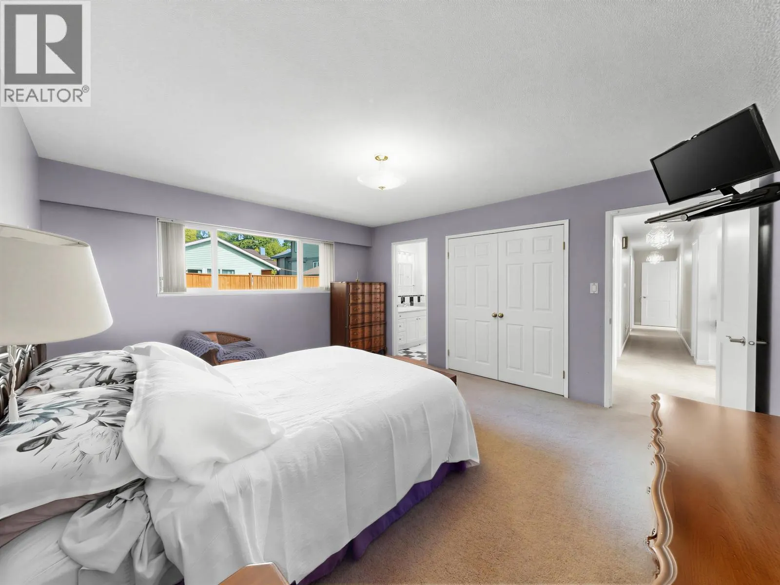 524 LYN COURT