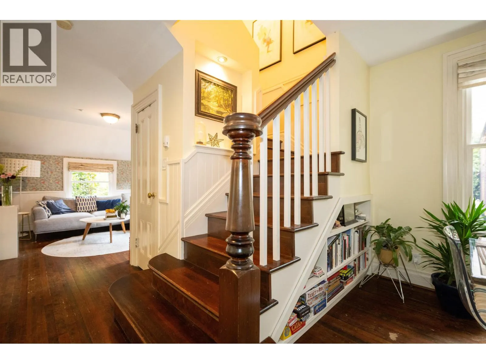1117-1119 PENDRELL STREET