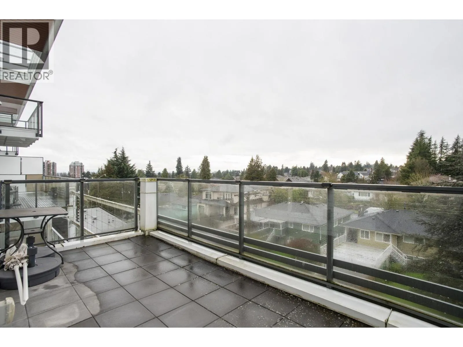 608 6677 CAMBIE STREET