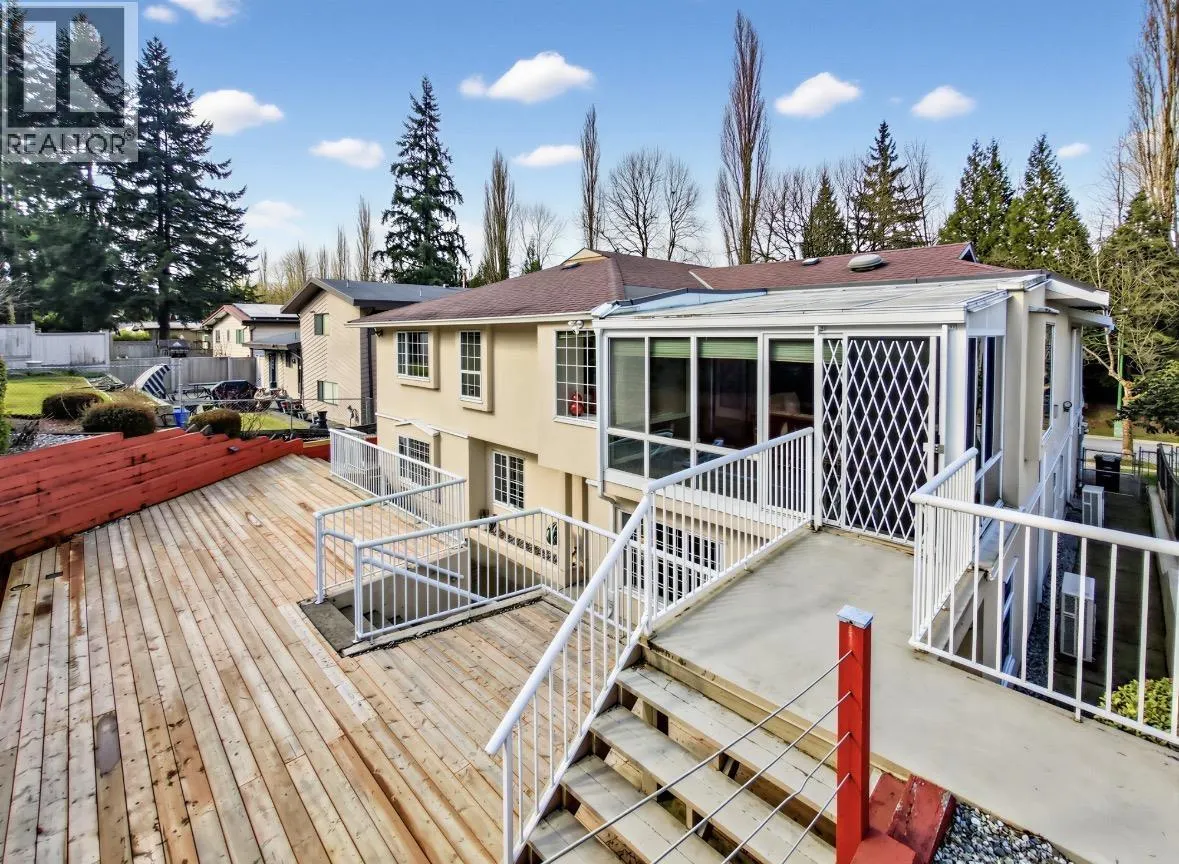 8022 LAKEFIELD DRIVE