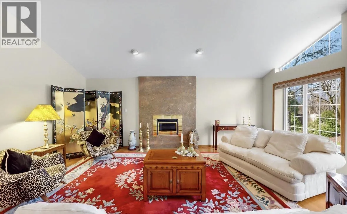 8022 LAKEFIELD DRIVE