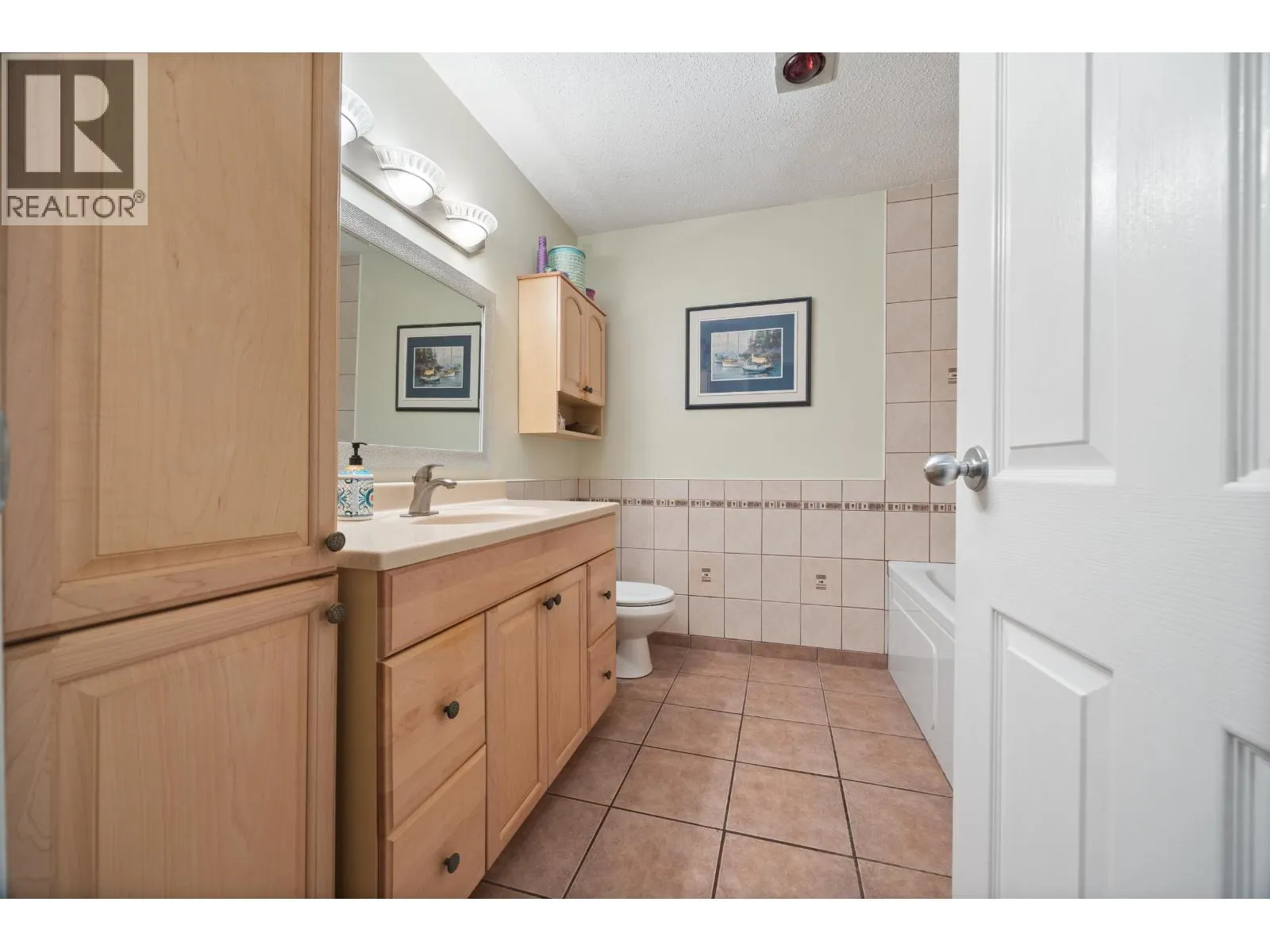 4384 GARDEN GROVE DRIVE