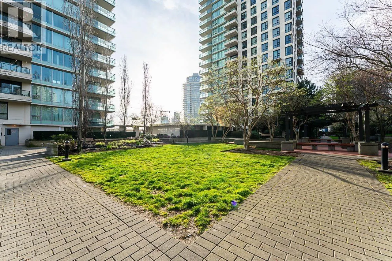 905 2232 DOUGLAS ROAD