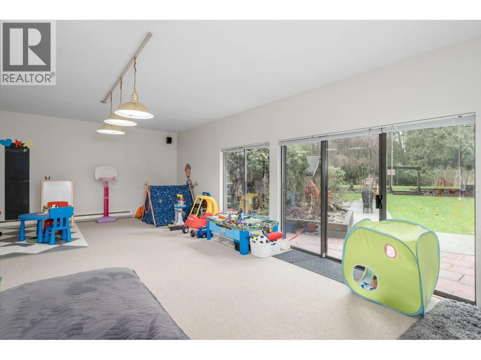 12795 FERN CRESCENT