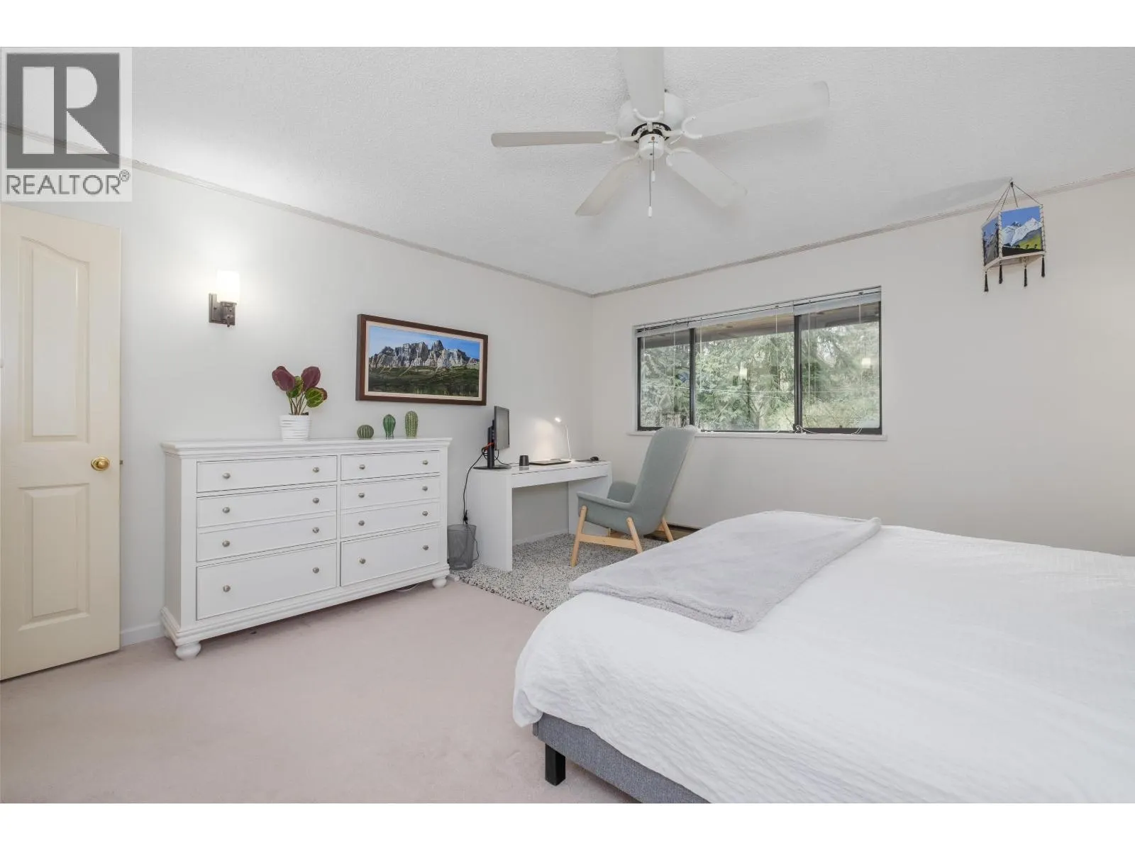 12795 FERN CRESCENT
