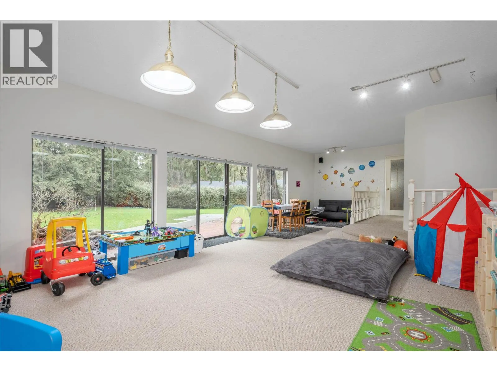12795 FERN CRESCENT