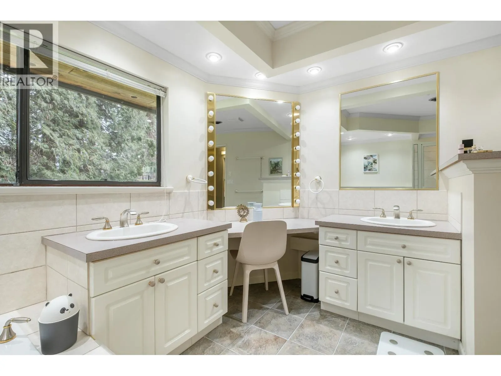 12795 FERN CRESCENT