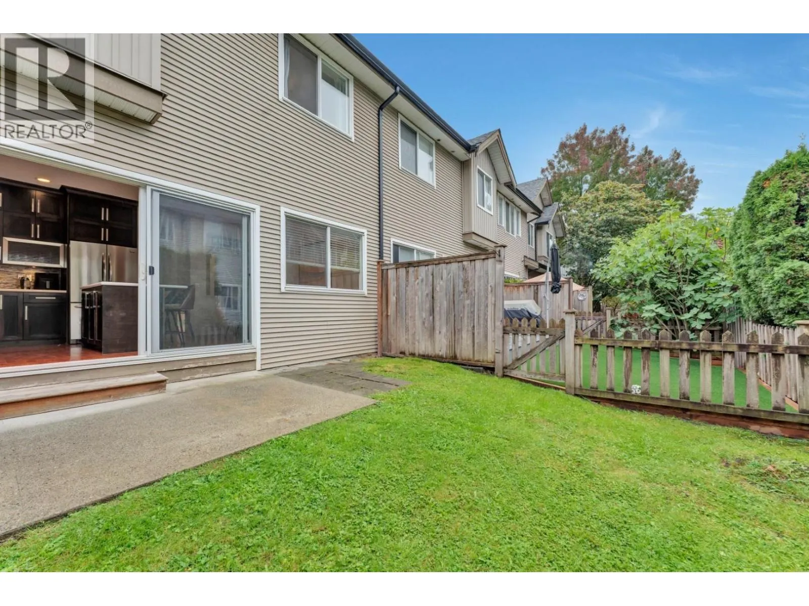 142 1055 RIVERWOOD GATE