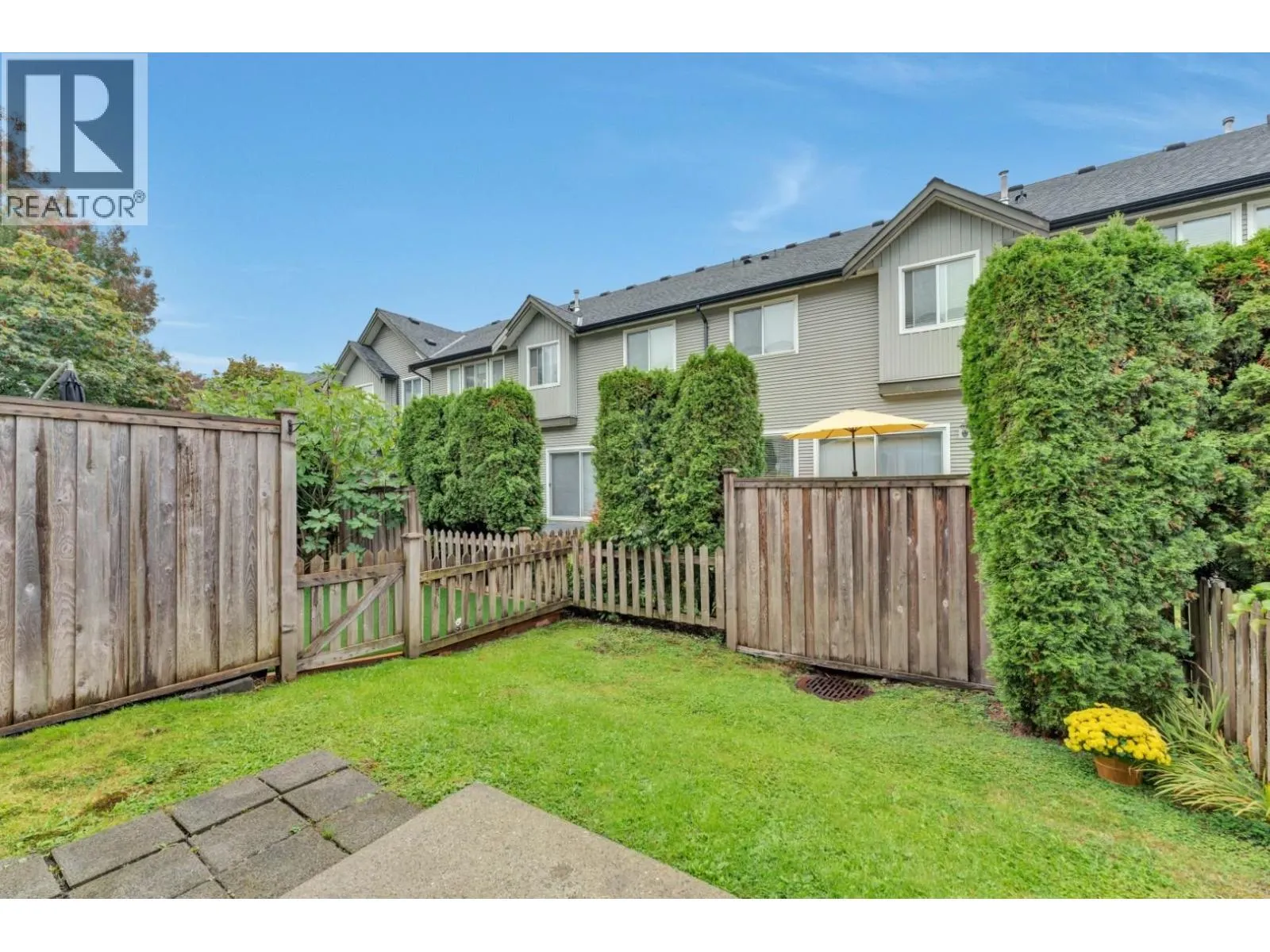 142 1055 RIVERWOOD GATE