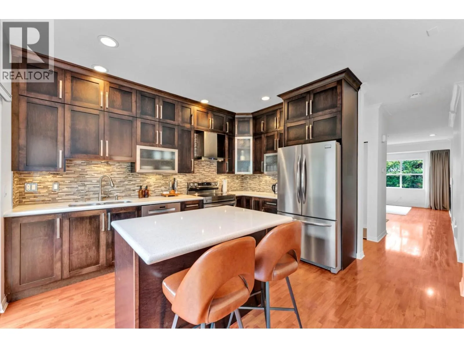 142 1055 RIVERWOOD GATE