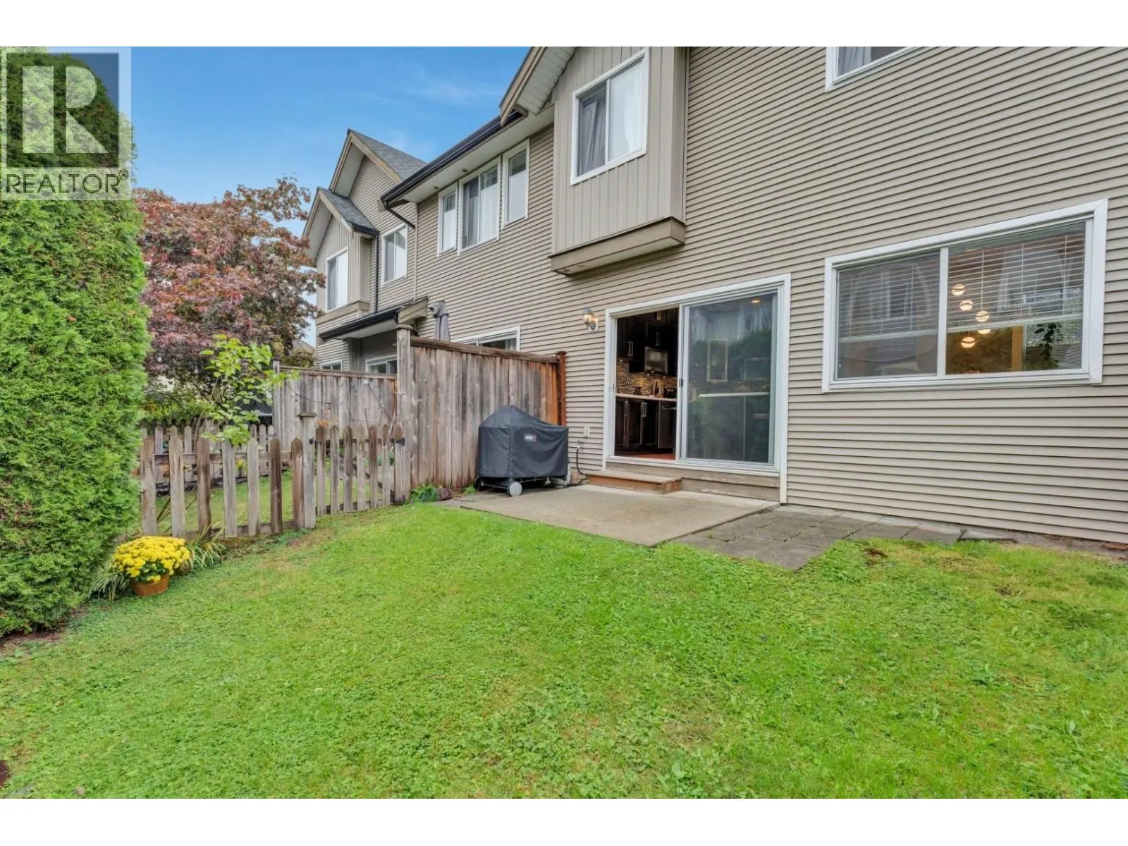 142 1055 RIVERWOOD GATE