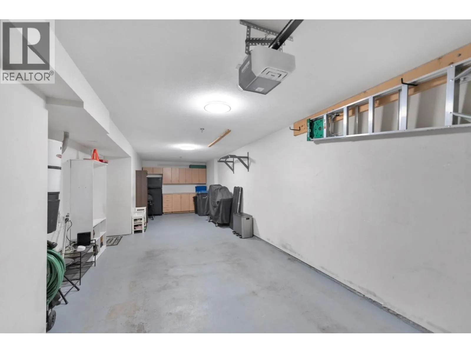 142 1055 RIVERWOOD GATE