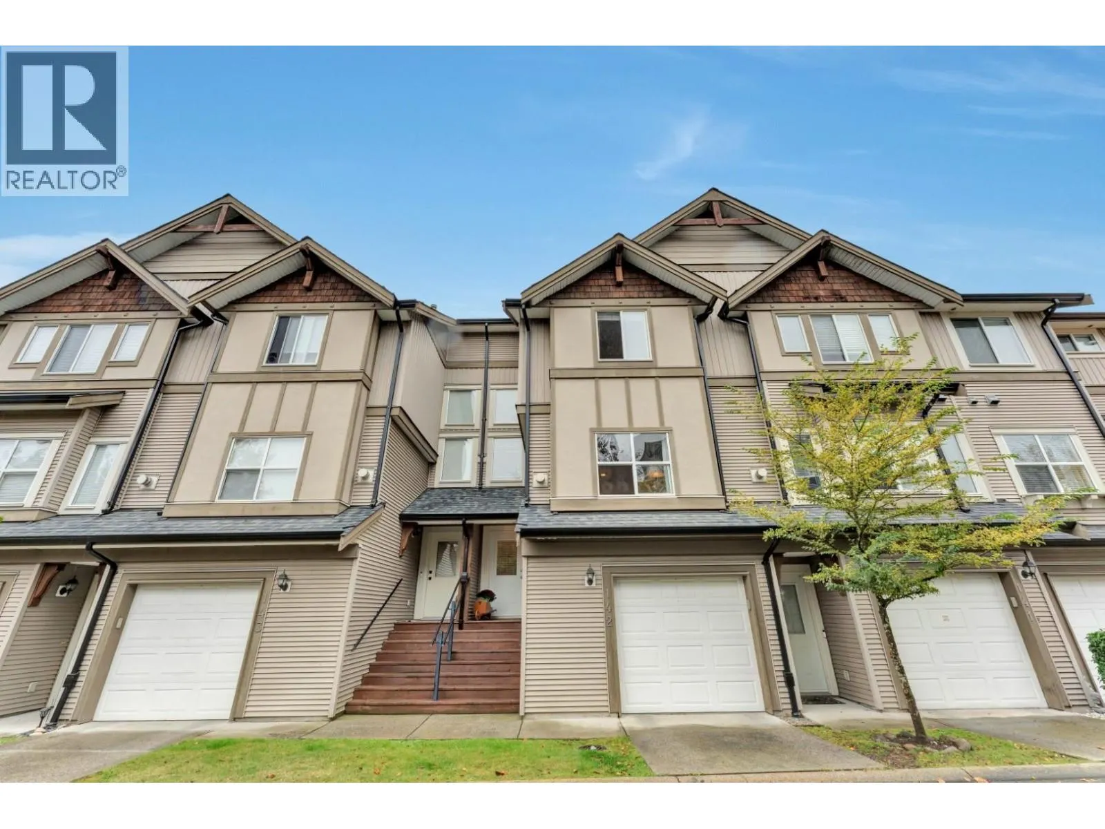 142 1055 RIVERWOOD GATE
