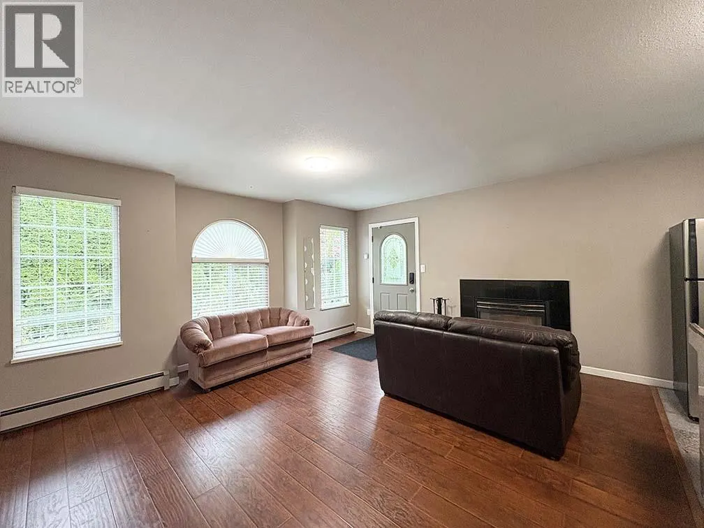 Garden 5225 CANADA WAY