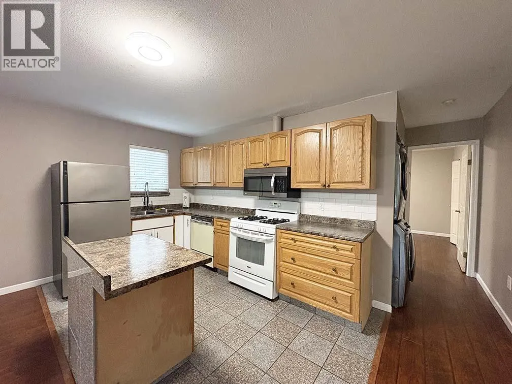 Garden 5225 CANADA WAY