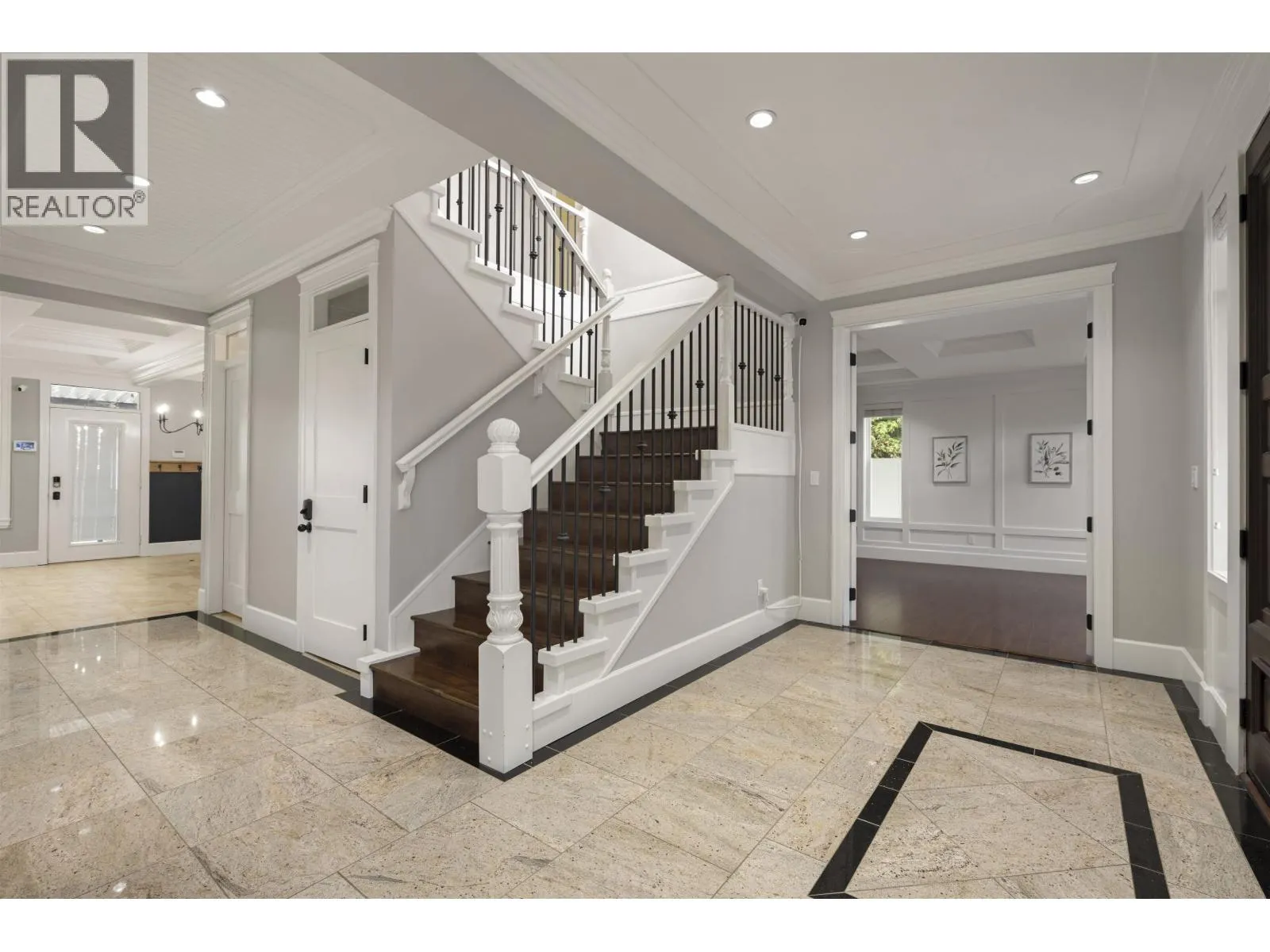 1415 NANAIMO STREET