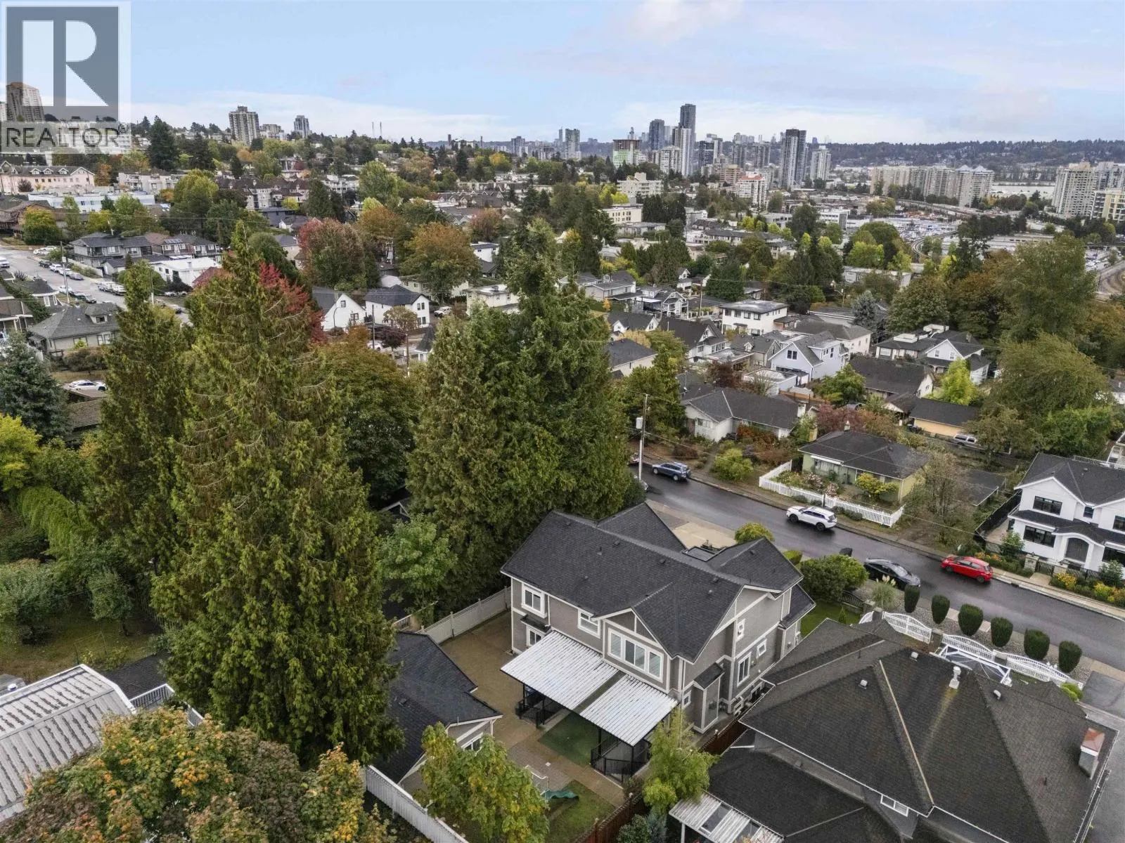 1415 NANAIMO STREET