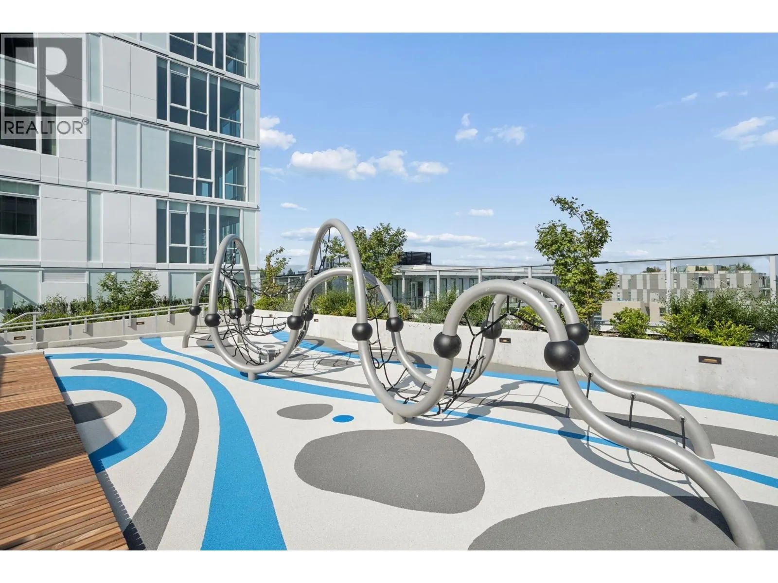 1203 485 W 42 AVENUE