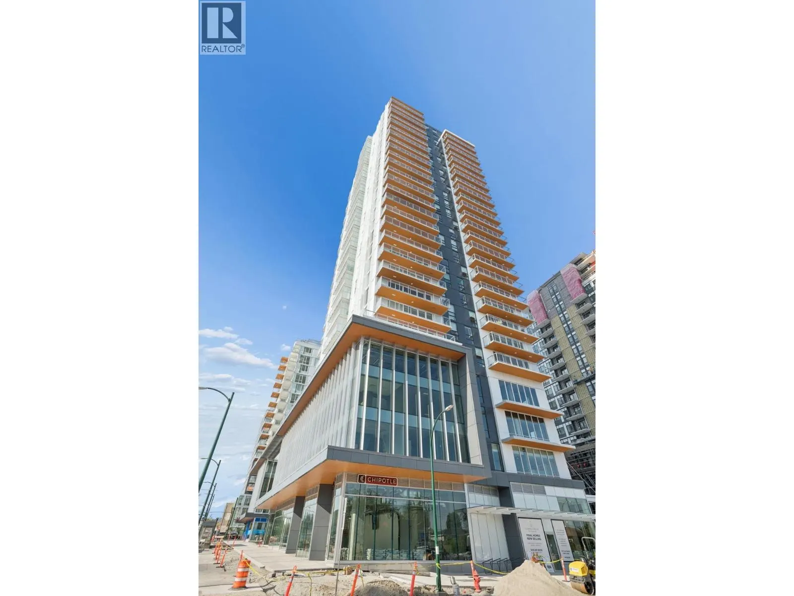 1203 485 W 42 AVENUE