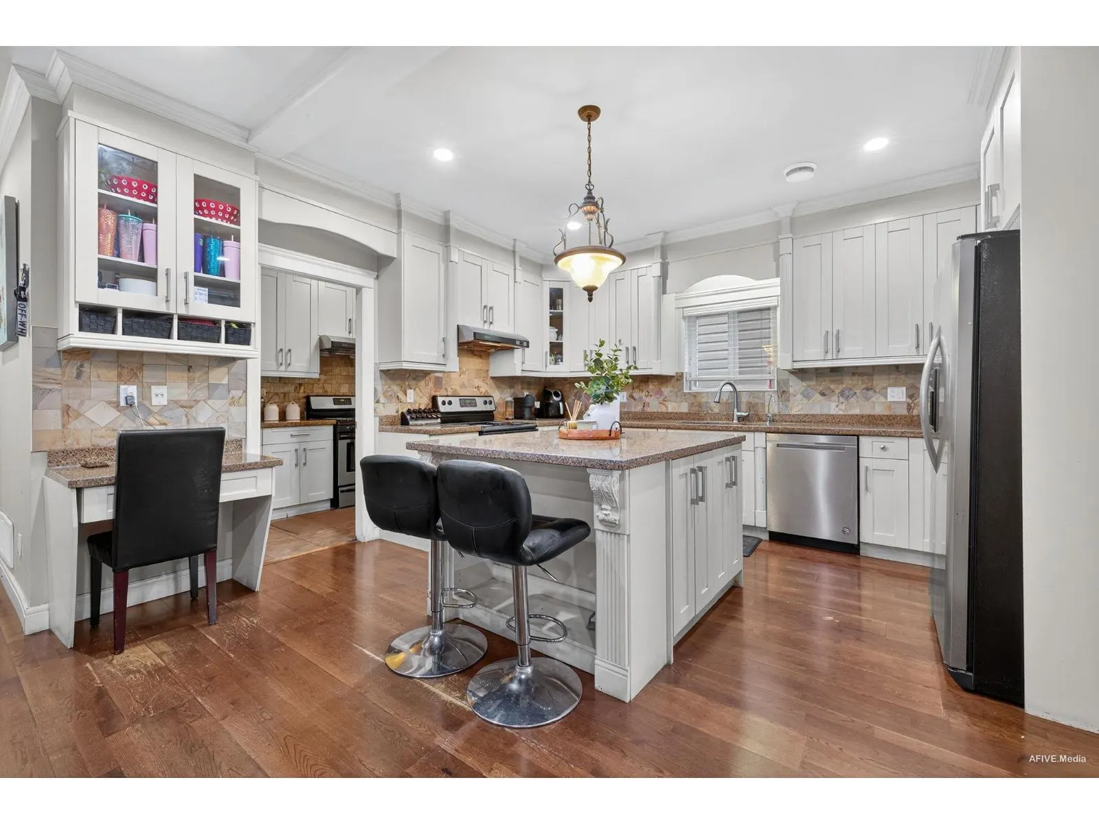 Avenue 17372 64A AVENUE